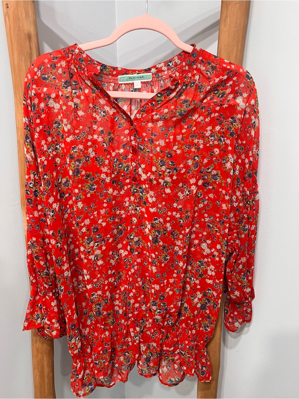 Pleione Red Floral Ruffle Hem Blouse Long Sleeve Size L